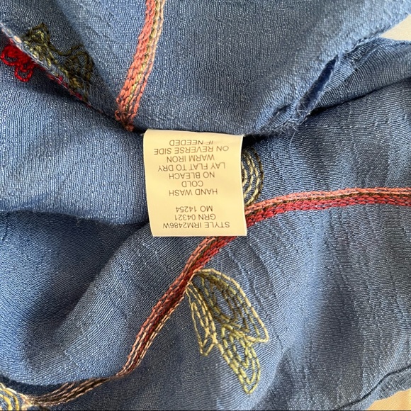 Fig and Flower Blue Blouse with Embroidered Floral Detail 1X - Picture 10 of 10
